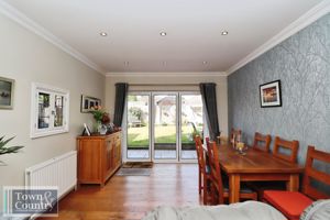 ALBERT ROAD- click for photo gallery